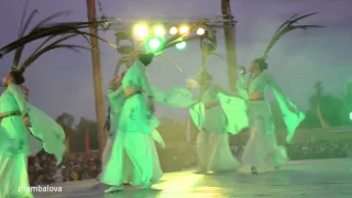 2014 театр Байкал - Блеск Азии танец с перьями на голове отрывок