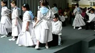 Bailando el Pericon, Escuela Armenio-Argentina, 2006