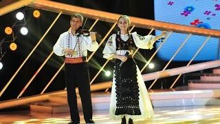 Alexia Aștelian cântă muzică populară pe scena "Next Star"