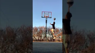 5”3 7th Grader Dunks