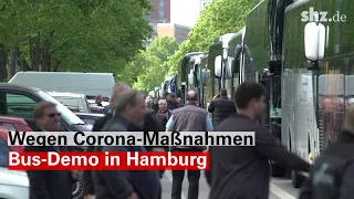 Wegen Corona-Maßnahmen: Bus-Demo in Hamburg