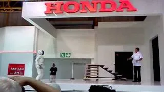 IN4RIDE Honda ASIMO at JIMS 2011 a