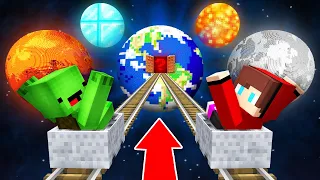 What JJ and Mikey Find inside NEW PLANETS of ALL SIZES : Earth vs Moon vs Mars in Minecraft Maizen!