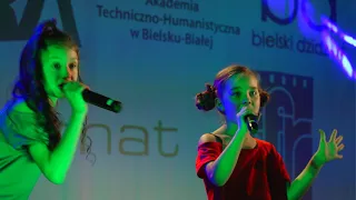 Duet Tosia i Ania - Ty Druha we mnie masz  -LIVE- 2 BBajka Festival