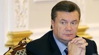 Ukraine President Yanukovych office seized by protesters, residence abandoned, whereabouts unknown