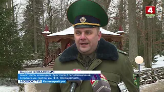 Белорусский Дед Мороз приказал пограничникам пропустить Новый год через границу