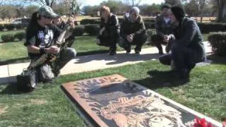 Pantera Dimebag Darrell Abbott Gravesite Jamming with Bobby Tillotson