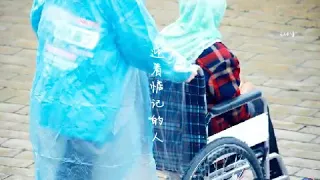 ［Tfboys王源］韩红百人援宁公益，小源早上7点跟随韩红第一支队伍到达现场，早餐都没来的急吃就进入状态。