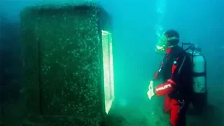 8 of the Most Amazing Underwater Discoveries!