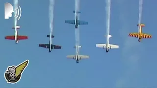 Yak 52 Formation Aeros By A Skilled Team
