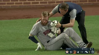 HOU@BAL: Moran fouls ball off face, is forced to exit