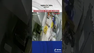 Convenience store nilooban | ABS-CBN News