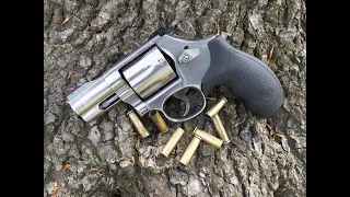 Smith & Wesson 686 Plus... When 2.5" is Just Enough!