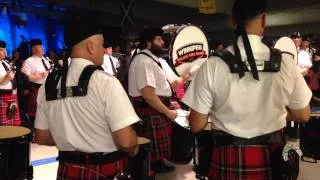 Pipes. And DRUMS. Aye!