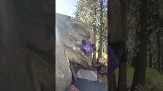 Lake Tahoe Bouldering - Fresh Tips (V8)