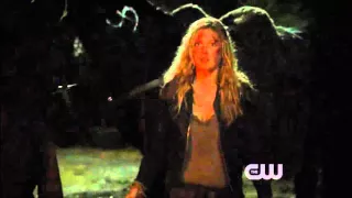 The 100-Clarke and Finn "hug scene" (1x12)