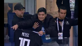 See what Maradona did with Messi's shirt in the match Argentina vs Croatia ● HD