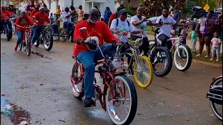 Baton Rouge, La Gus Young Christmas Parade!! #parade #batonrouge #christmas #fypシ #christmasparade