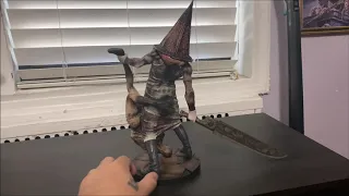 Silent Hill 2 Pyramid Head Statue Unboxing Review