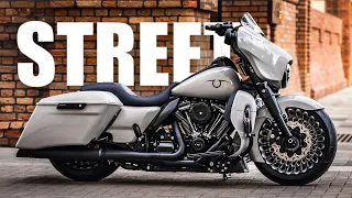 HARLEY-DAVIDSON STREET GLIDE.