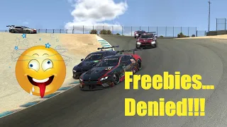 iRacing - BMW - 12.0 - Laguna Seca - Crazy Town