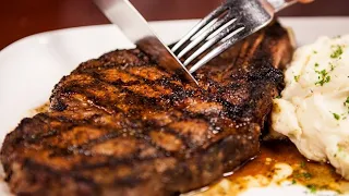 LongHorn Steakhouse Vs Texas Roadhouse: Which Is Better?