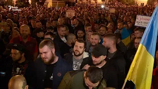 «Формула Штайнмаєра»: на Банковій мітингували кілька тисяч людей