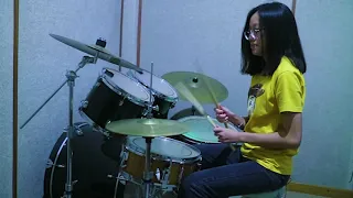 Beauty And A Beat - Justin Bieber ft. Nicki Minaj (Drum Cover) by Jeshelyn Hartono