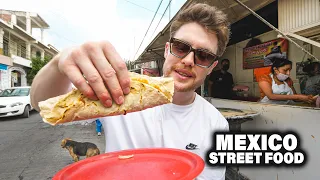 Street Food in Mexico - Quesadillas, Tlayutas, Oaxaca Mezcal🇲🇽