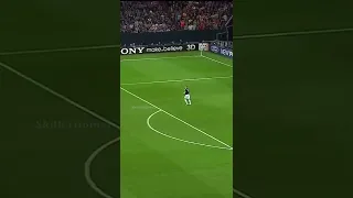 Manuel neuer's throw vs Manchester united 😨