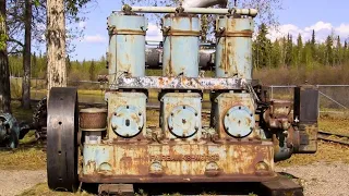 Big Old FAIRBANKS MORSE Engines COLD STARTING UP AND COOL SOUND 4