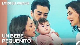 Feliz Familia De Eylul Y Ali - Latido Del Corazon