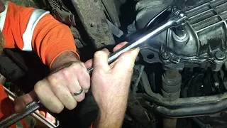 1989 Ford Bronco - Stuck & Stripped! How to Remove a Rounded Transfer Case Drain Plug