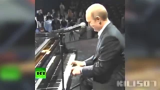 Путин играет на пианино музыку - Still D R E