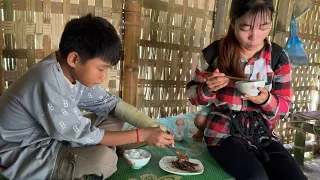 Simple Meal - Homeless boy's Younger brother left, Garden, Harvest Bamboo shoots to sell | Ly An Ca