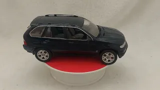 BMW X5 diecast model