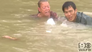 Unreal Rescue In Baton Rouge Floodwater