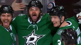 Jamie Benn dekes by Panthers to set up Radulov for the lead