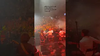 کنسرت شادمهر باشه آهنگ «بـــی احســاس» هم بخونه و ردیف اول جلوجلو باشی و داد بزنی،فقط گریه کنی❤️‍🔥😓