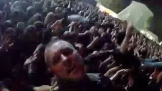 Wacken 2015 Crowd-surfing at Judas Priest - Painkiller