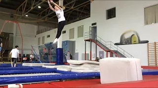 Акробатика на батуте. Уровень Beginner:)