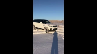 Range Rover sport off-road snow