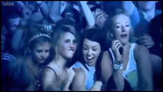 Calvin Harris - DJ set (T in the park 2011) Part 3