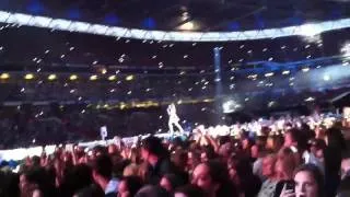 Carly Rae Jepsen - Call me maybe - live summertime ball 2012