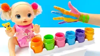 РАДУЖНЫЕ ОТПЕЧАТКИ Куклы Пупсики Игрушки Рисуем Красками Учим Цвета Играем Как мама
