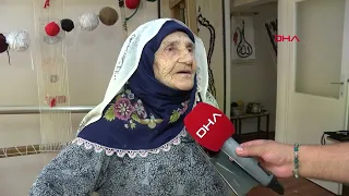 85 yaşında halı dokuma kursunu bitirip, sertifika aldı