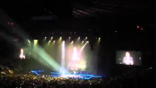 Michael Buble at MSG talks to Crowd