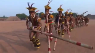 Indígenas do Brasil TAQUARA KUIKURO fazendo festa tradicional
