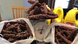 HOW I TIE SAUSAGE LINKS FOR DRYING - DRIED SAUSAGE