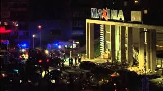 32 killed in supermarket roof collapse in Latvia - video